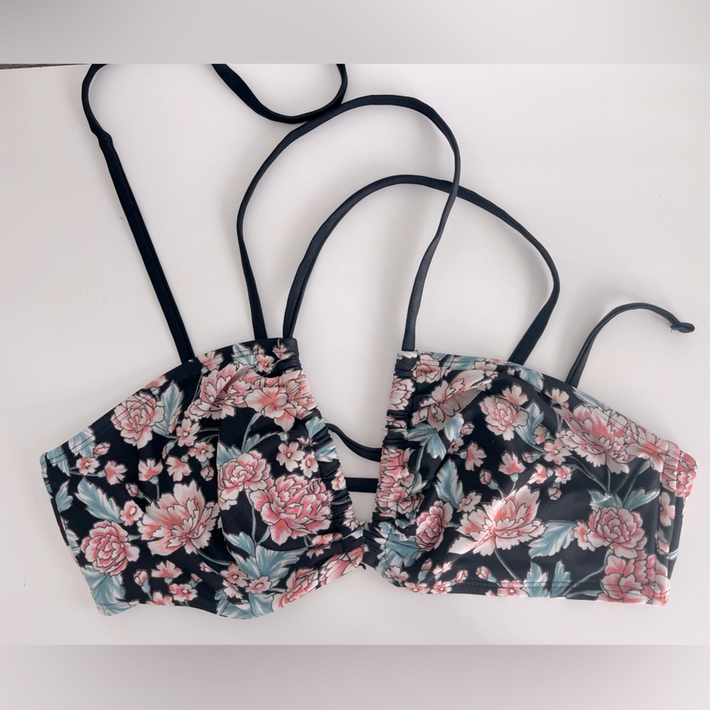 Xhilaration bikini top